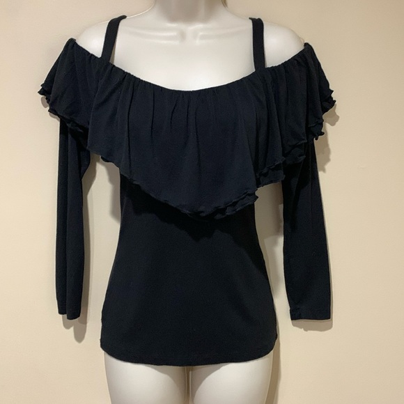 VENUS Tops - VENUS cold shoulder top